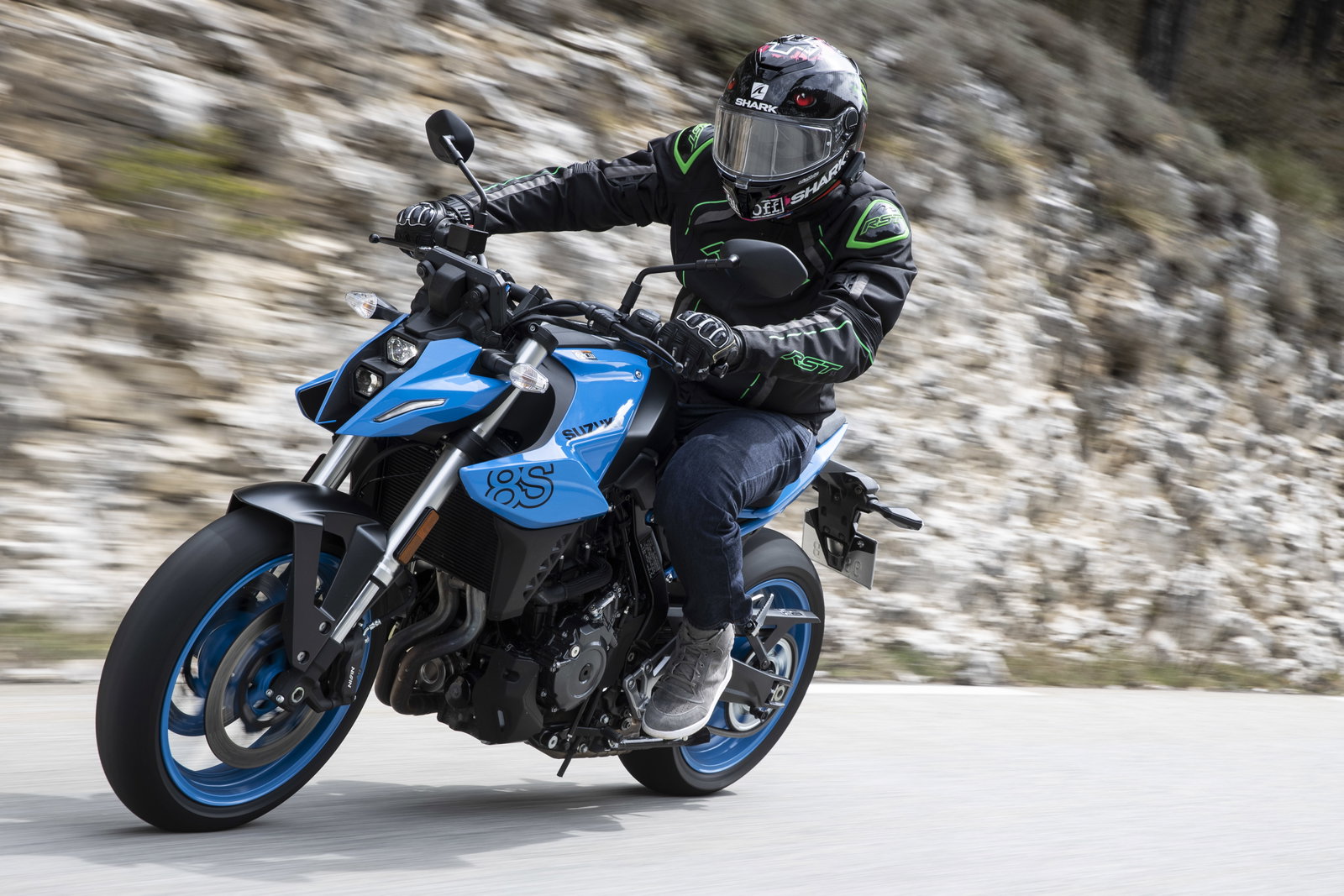 2023 Suzuki GSX-8S review | Launch ride in Antibes, France | Visordown